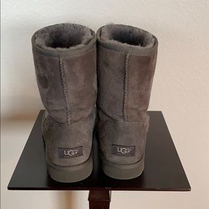 EUC UGGS SIZE 10 womens